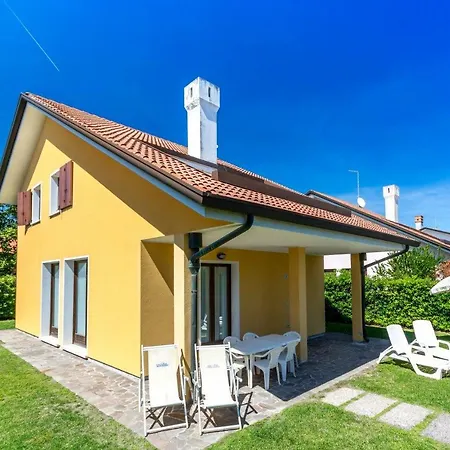 V4 Bi-trifamiliare Villa