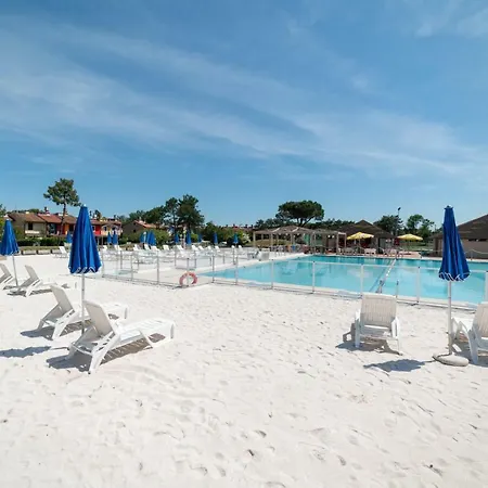 V4 Bi-trifamiliare * Albarella Island